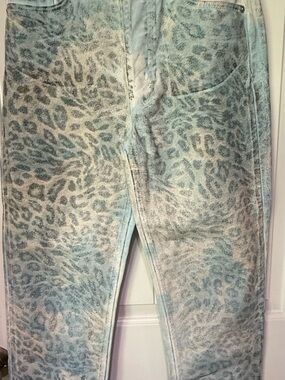REVICE Light Blue Leopard-Print Skinny Jeans